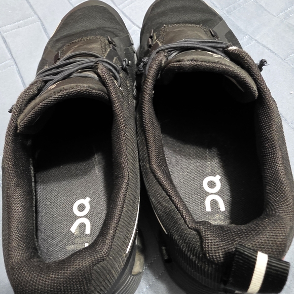On Running Men\'s Black Running Shoes main image 8